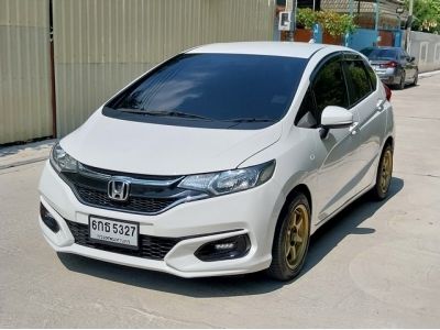 HONDA JAZZ 1.5  V MNC  i-VTEC AUTO ปี 2017 รถพร้อมใช้ *ฟรีดาวน์* T.086-527-9533